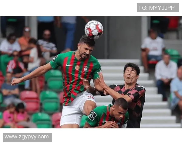 里尔与斯特拉斯对决分析哪支球队实力更强劲及近期表现评估 里尔与斯特拉斯对决分析哪支球队实力更强劲及近期表现评估