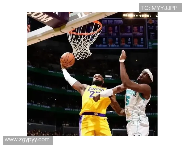 2010年湖人与雷霆第六场激战回顾：篮球场上的荣耀与拼搏精神